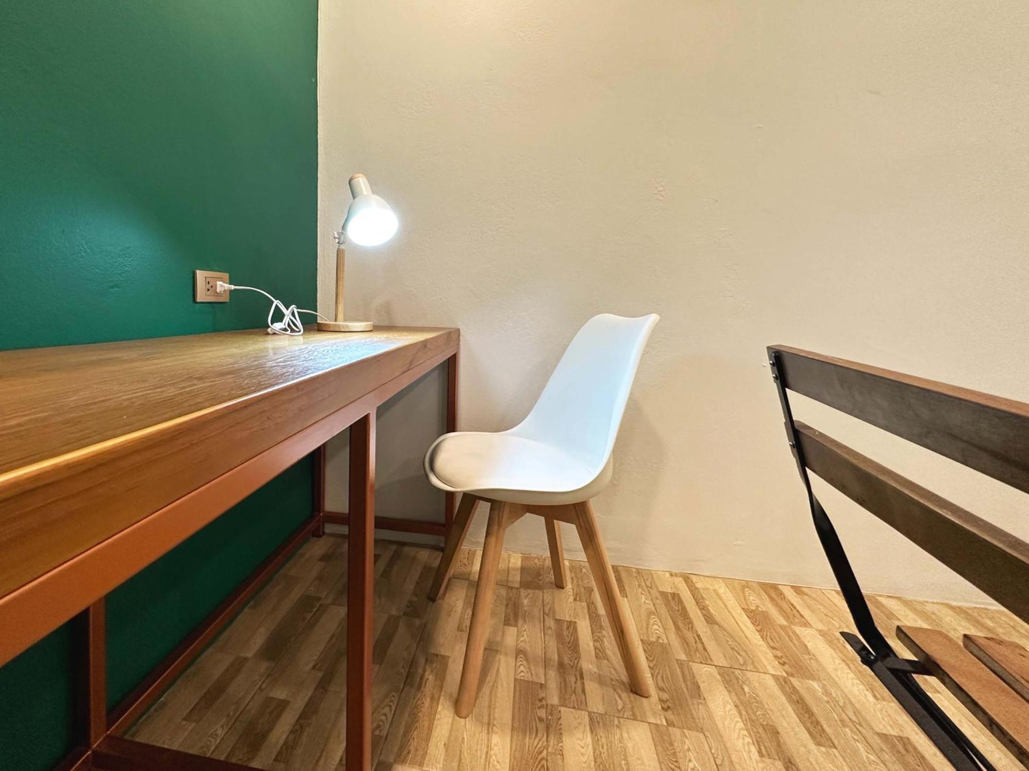 Plernpetch Hotel Szuratthani Kültér fotó