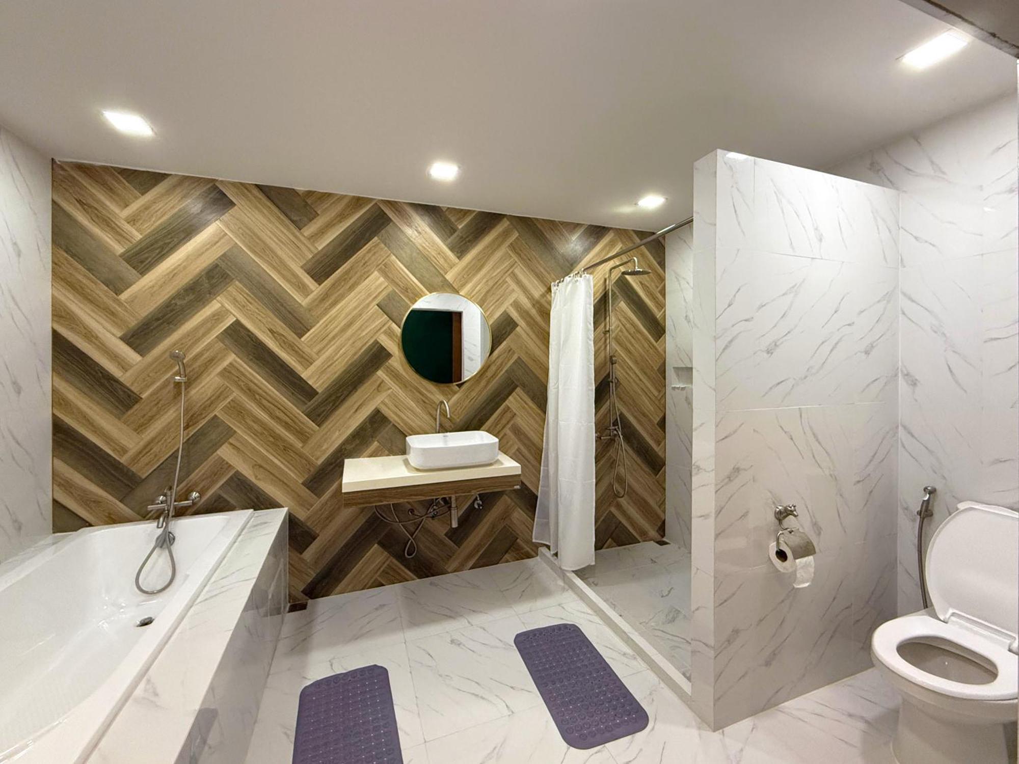 Plernpetch Hotel Szuratthani Kültér fotó