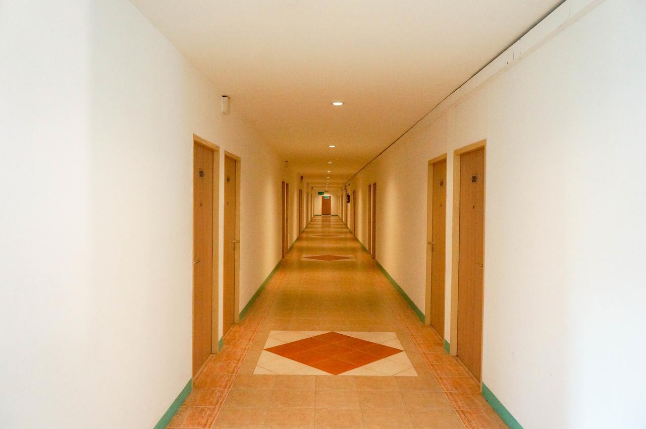 Plernpetch Hotel Szuratthani Kültér fotó